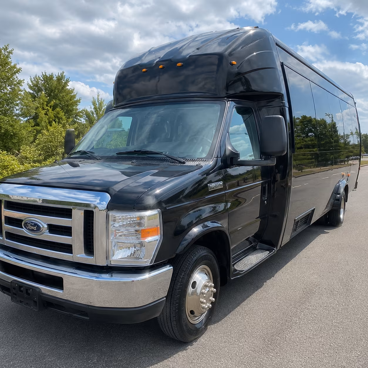 foxwoods resort casino mohegan sun party bus rental