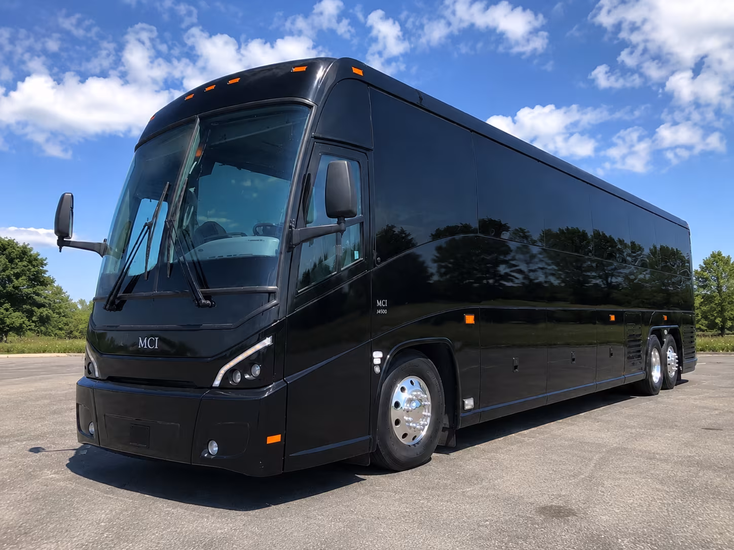 prom and homecoming buses for stamford high westhill and trinity catholic